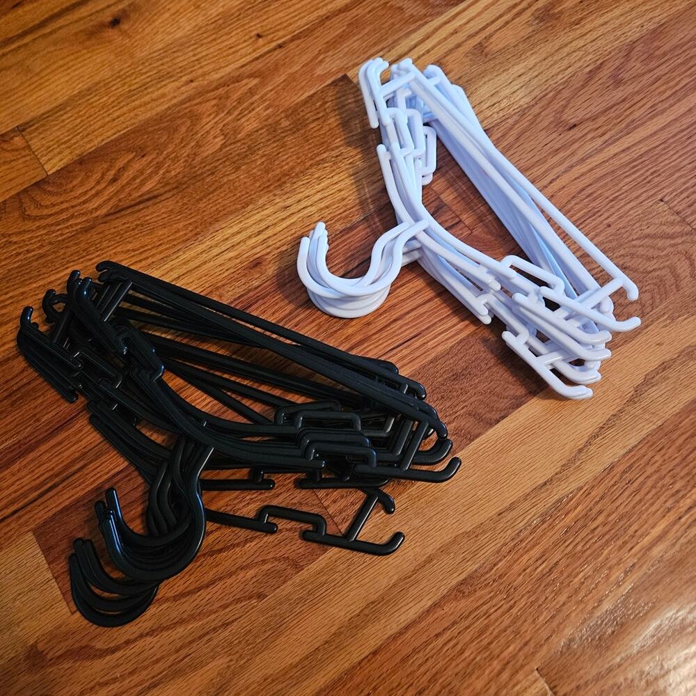 LOT 10 Black & 10 White Baby & Toddler Clothing Hangars